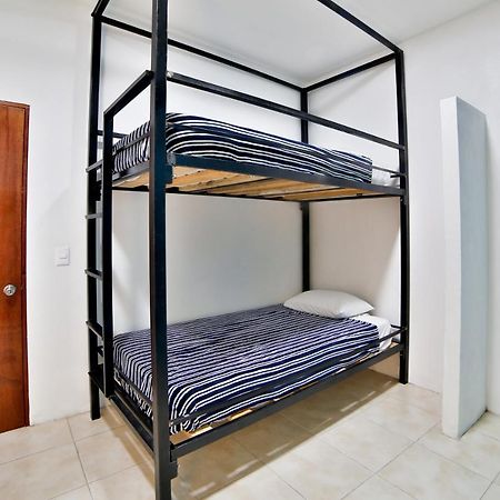 Hostal Ten To Ten بويرتو فالارتا المظهر الخارجي الصورة