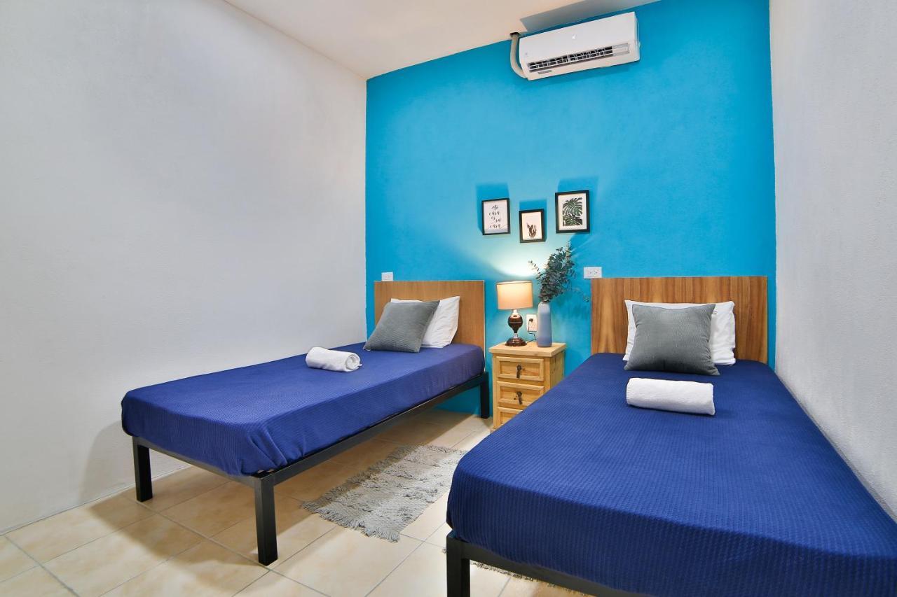 Hostal Ten To Ten بويرتو فالارتا المظهر الخارجي الصورة