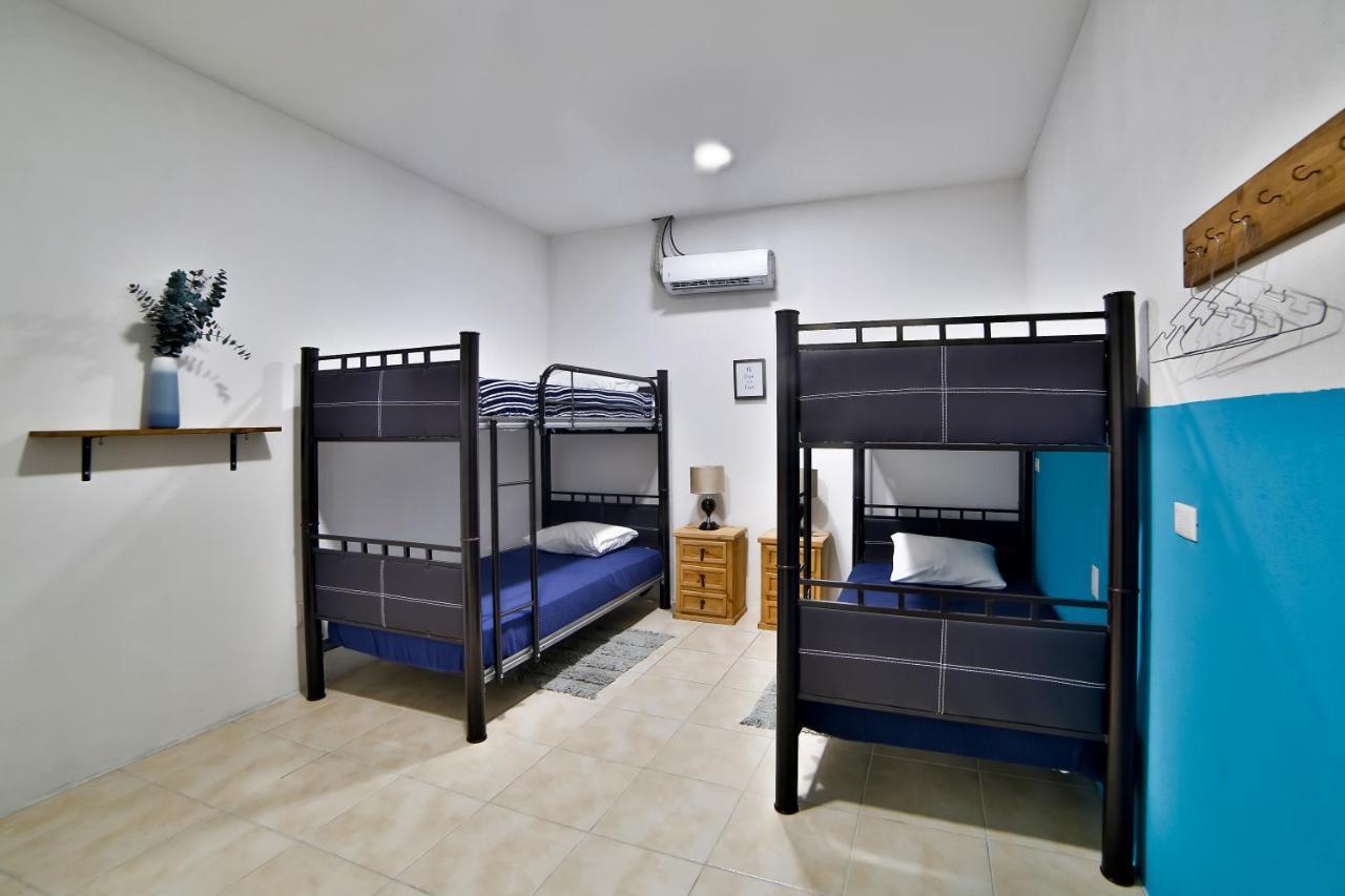 Hostal Ten To Ten بويرتو فالارتا المظهر الخارجي الصورة